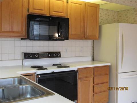 805 Woodside Trl, Ballwin, MO 63021 photo 5