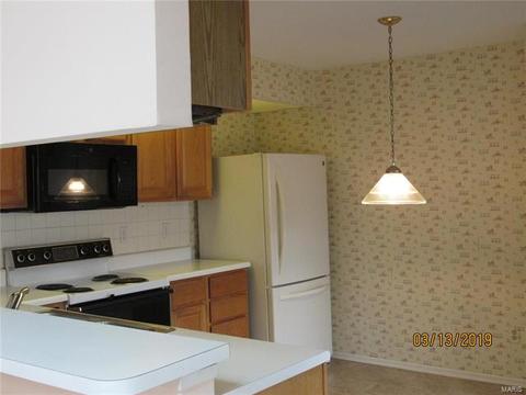 805 Woodside Trl, Ballwin, MO 63021 photo 8