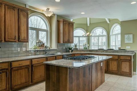 748 Hillenkamp Dr, Weldon Spring, MO 63304 photo 18