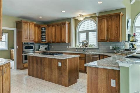 748 Hillenkamp Dr, Weldon Spring, MO 63304 photo 16