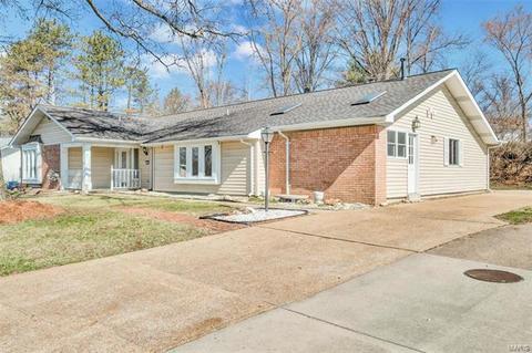 11 Silvercreek Ln, Ballwin, MO 63011 photo 28