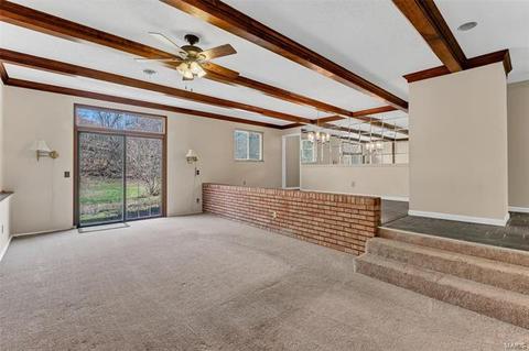 11 Silvercreek Ln, Ballwin, MO 63011 photo 4