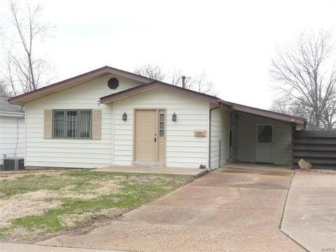 321 Orchard Ave, Ballwin, MO 63021 photo 1