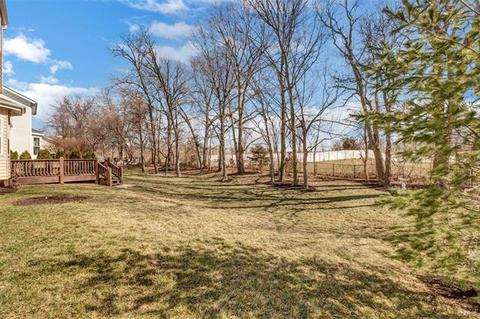 2152 Lee Ridge Dr, O'fallon, MO 63368 photo 2