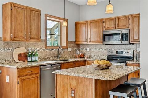 2152 Lee Ridge Dr, O'fallon, MO 63368 photo 4