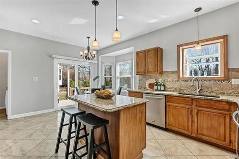 2152 Lee Ridge Dr, O'fallon, MO 63368 photo 5