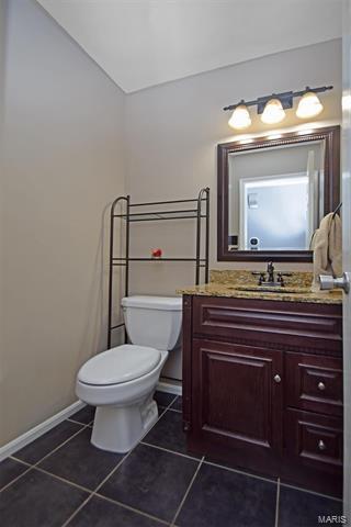 1053 Columbard Dr, Ballwin, MO 63021 photo 19