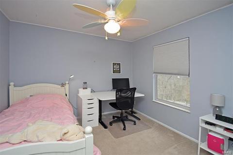 1053 Columbard Dr, Ballwin, MO 63021 photo 31