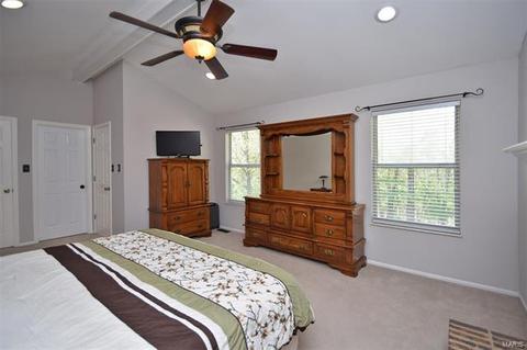 1053 Columbard Dr, Ballwin, MO 63021 photo 22
