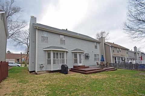 1053 Columbard Dr, Ballwin, MO 63021 photo 42
