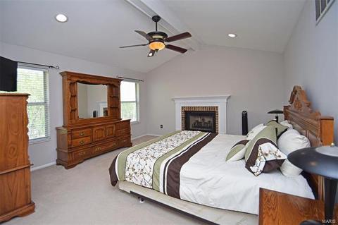 1053 Columbard Dr, Ballwin, MO 63021 photo 20