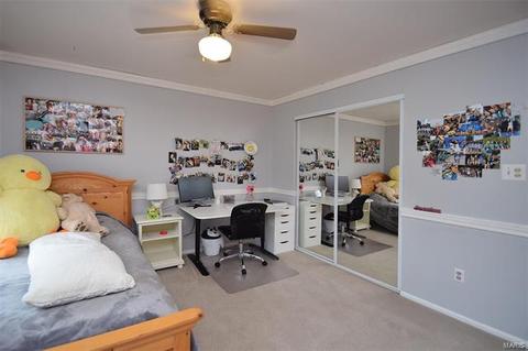1053 Columbard Dr, Ballwin, MO 63021 photo 29