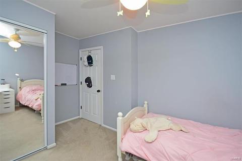 1053 Columbard Dr, Ballwin, MO 63021 photo 30