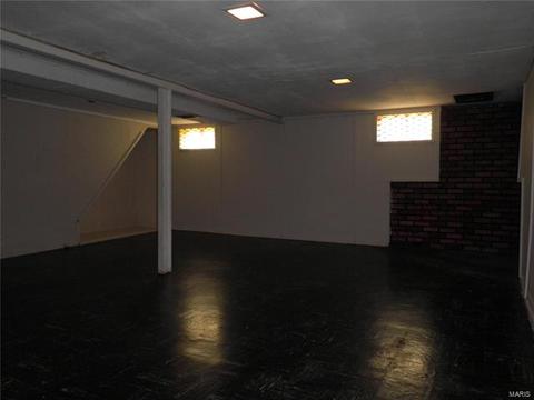 9800 Kelvin, Saint Louis, MO 63137 photo 12