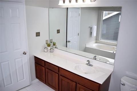 33 Coach Line Dr, O'fallon, MO 63368 photo 22