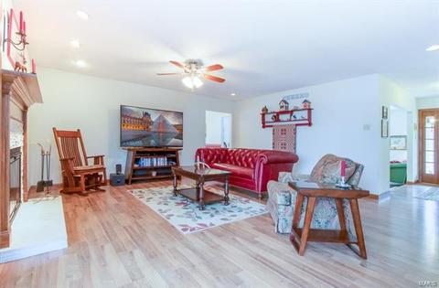 605 Forrester Dr, Manchester, MO 63011 photo 12