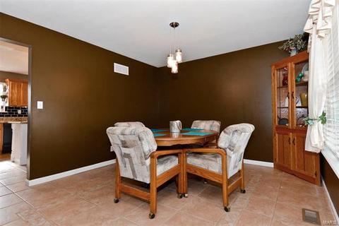 14 Spangle Way Dr, O'fallon, MO 63366 photo 6