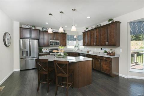 101 Keystone Ridge Dr, O'fallon, MO 63366 photo 6