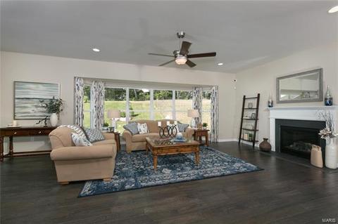 101 Keystone Ridge Dr, O'fallon, MO 63366 photo 5