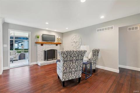 840 Pine Village Ct, Ballwin, MO 63021 photo 11