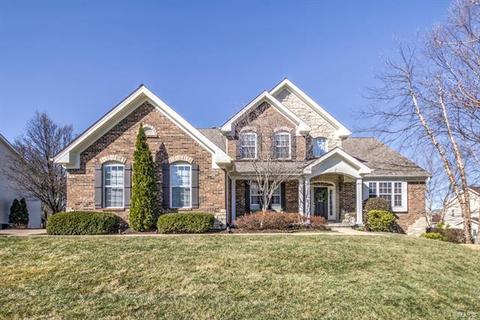 1455 Lucerne Manor Dr, Weldon Spring, MO 63304 photo 1