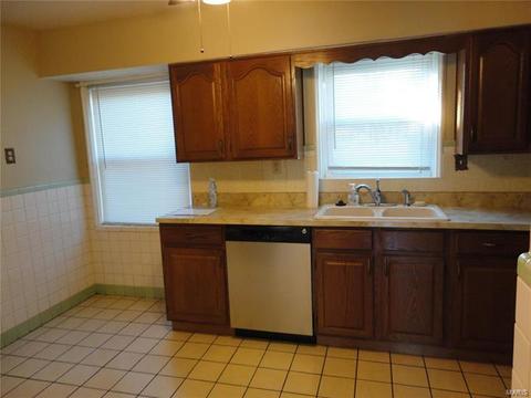 2829 Moniteau, Saint Louis, MO 63121 photo 8