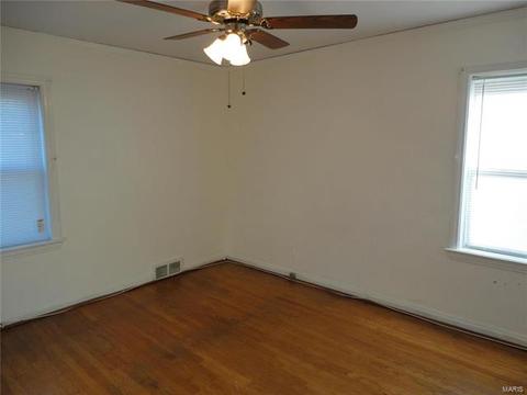 2829 Moniteau, Saint Louis, MO 63121 photo 16