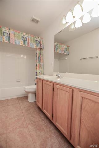 650 Legends View Dr, Eureka, MO 63025 photo 31