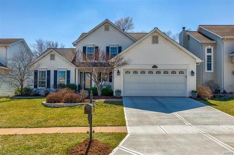638 Fox Hill Estates Dr, Manchester, MO 63021 photo 2
