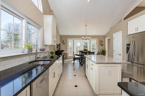 638 Fox Hill Estates Dr, Manchester, MO 63021 photo 16