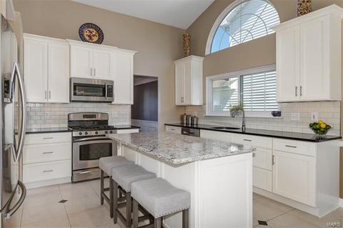 638 Fox Hill Estates Dr, Manchester, MO 63021 photo 17