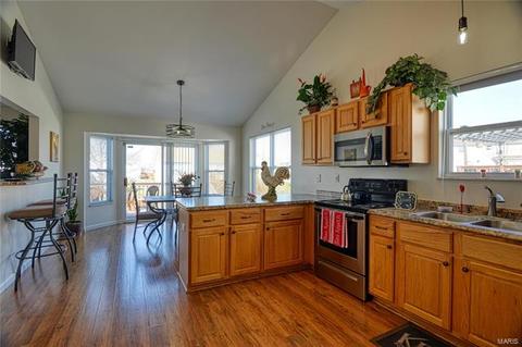 267 Cherrywood Parc Dr, O'fallon, MO 63368 photo 5