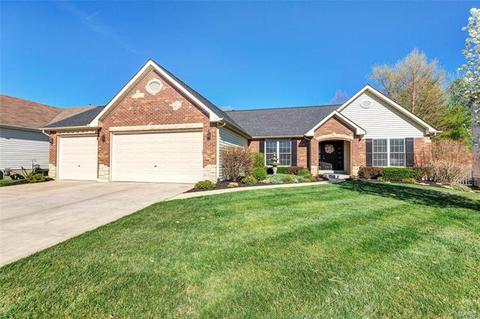 2416 Nalpak Dr, Saint Peters, MO 63376 photo 1