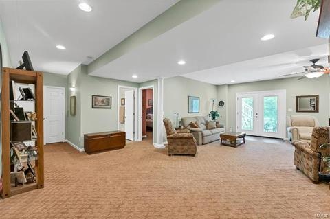 497 Coachgate Ct, Ballwin, MO 63021 photo 28