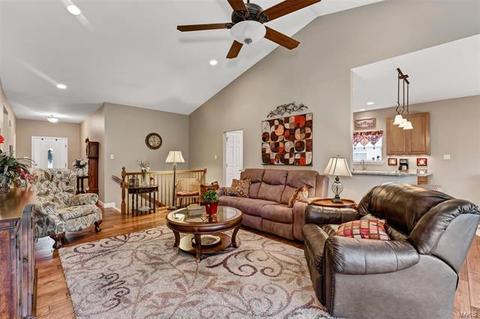 497 Coachgate Ct, Ballwin, MO 63021 photo 5