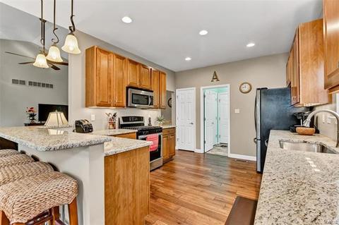 497 Coachgate Ct, Ballwin, MO 63021 photo 11