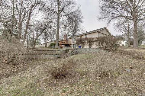 801 Bergquist Dr, Ballwin, MO 63011 photo 12