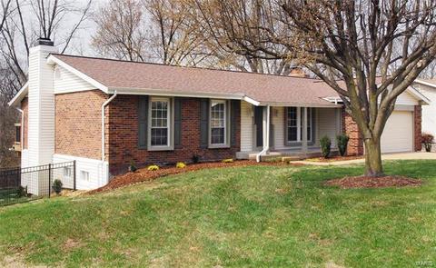 54 W Oak Hill Dr, Ellisville, MO 63021 photo 2