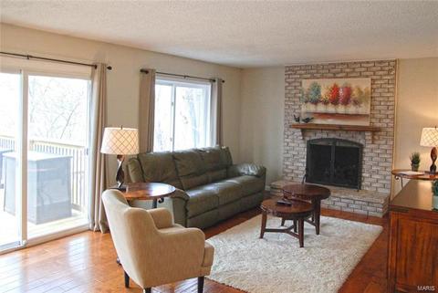 54 W Oak Hill Dr, Ellisville, MO 63021 photo 9