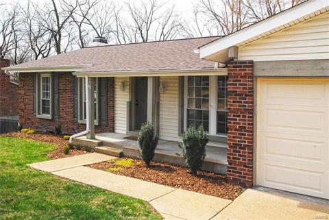 54 W Oak Hill Dr, Ellisville, MO 63021 photo 3