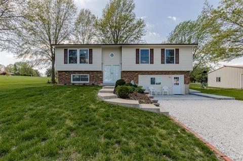 2411 Freymuth Rd, O'fallon, MO 63366 photo 2