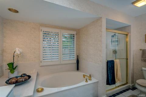 674 Carman Meadows Dr, Ballwin, MO 63021 photo 27