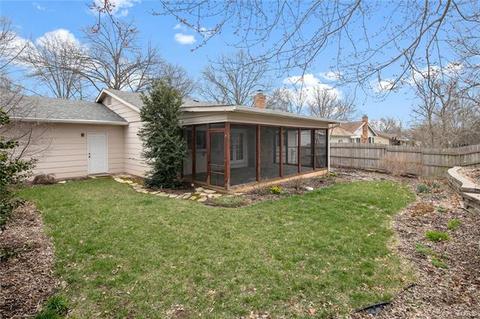 746 Foxwick, Ballwin, MO 63011 photo 17