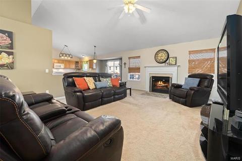 19 Briarcastle Ct, O'fallon, MO 63366 photo 6