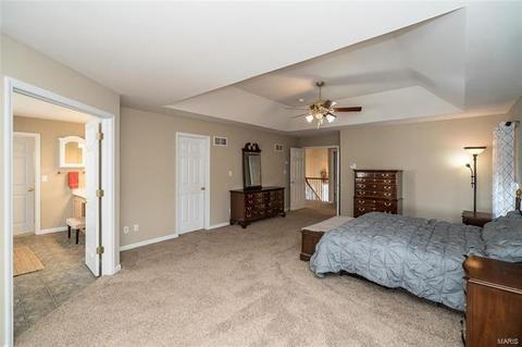 1368 Kiefer Bluffs Dr, Ballwin, MO 63021 photo 28