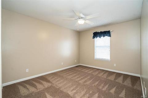 1368 Kiefer Bluffs Dr, Ballwin, MO 63021 photo 23