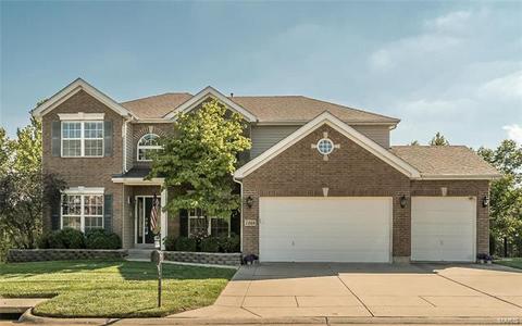 1368 Kiefer Bluffs Dr, Ballwin, MO 63021 photo 1