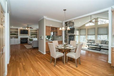 1368 Kiefer Bluffs Dr, Ballwin, MO 63021 photo 10