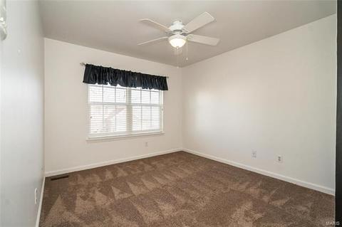 1368 Kiefer Bluffs Dr, Ballwin, MO 63021 photo 24