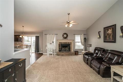 49 W Park Dr, O'fallon, MO 63366 photo 3